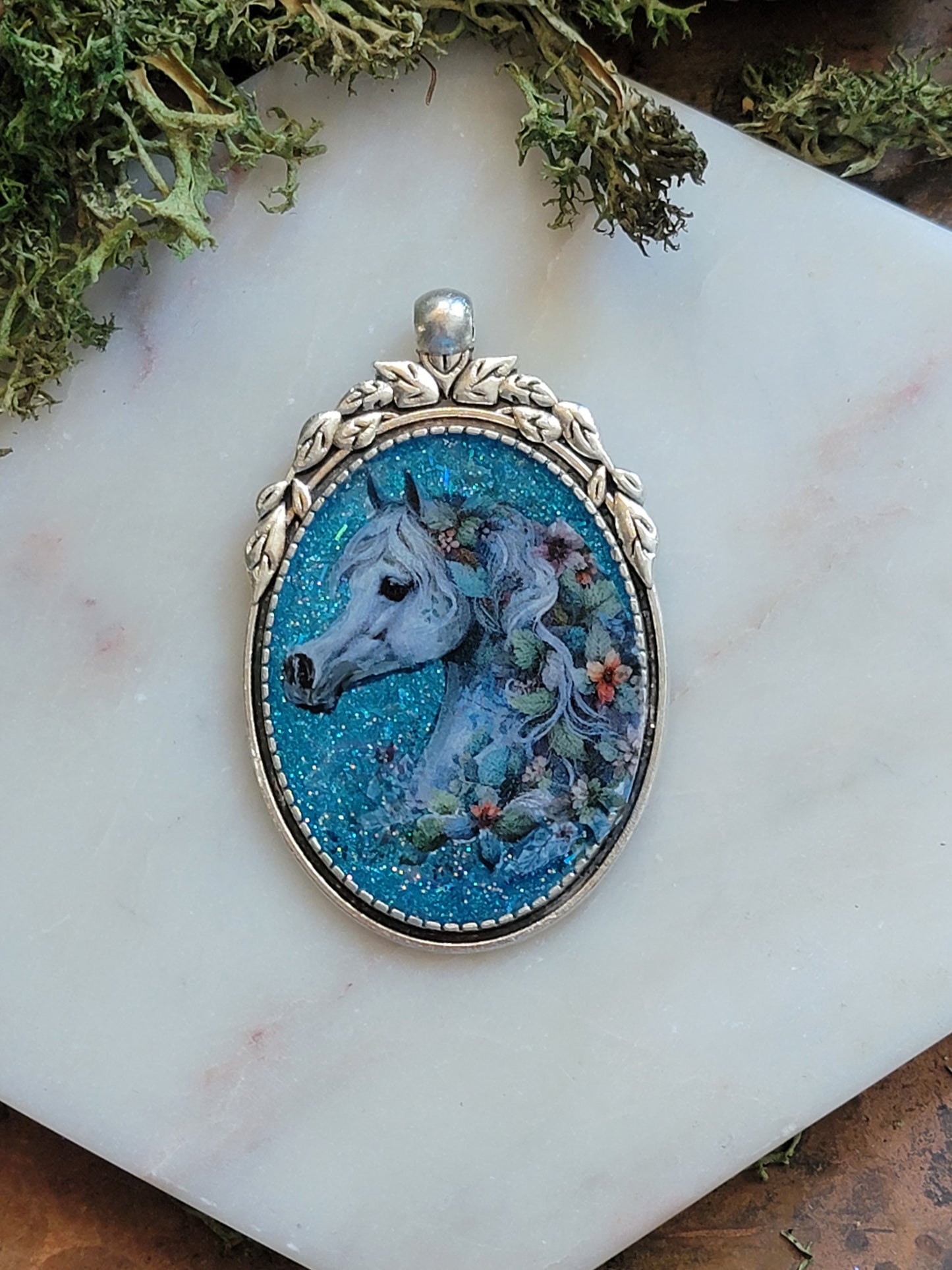 Grey Arabian with Flowers Blue Sparkle pendant