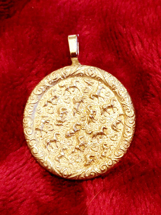 All the pretty Horses pewter pendant