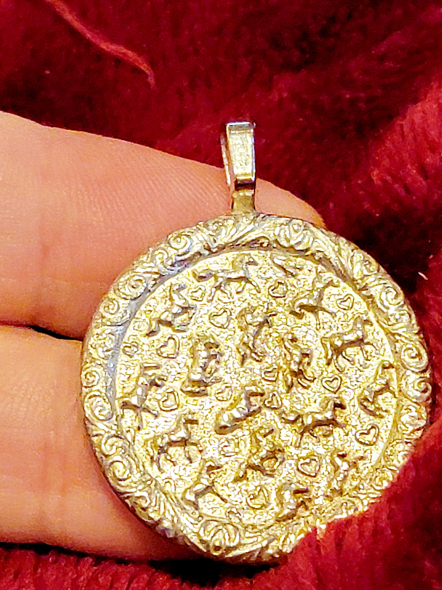 All the pretty Horses pewter pendant